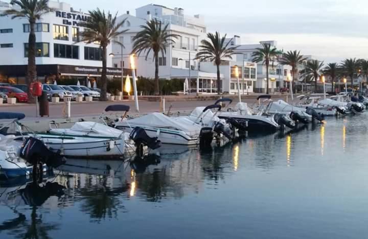 Апартаменты Port De Llanca , La Miranda Экстерьер фото