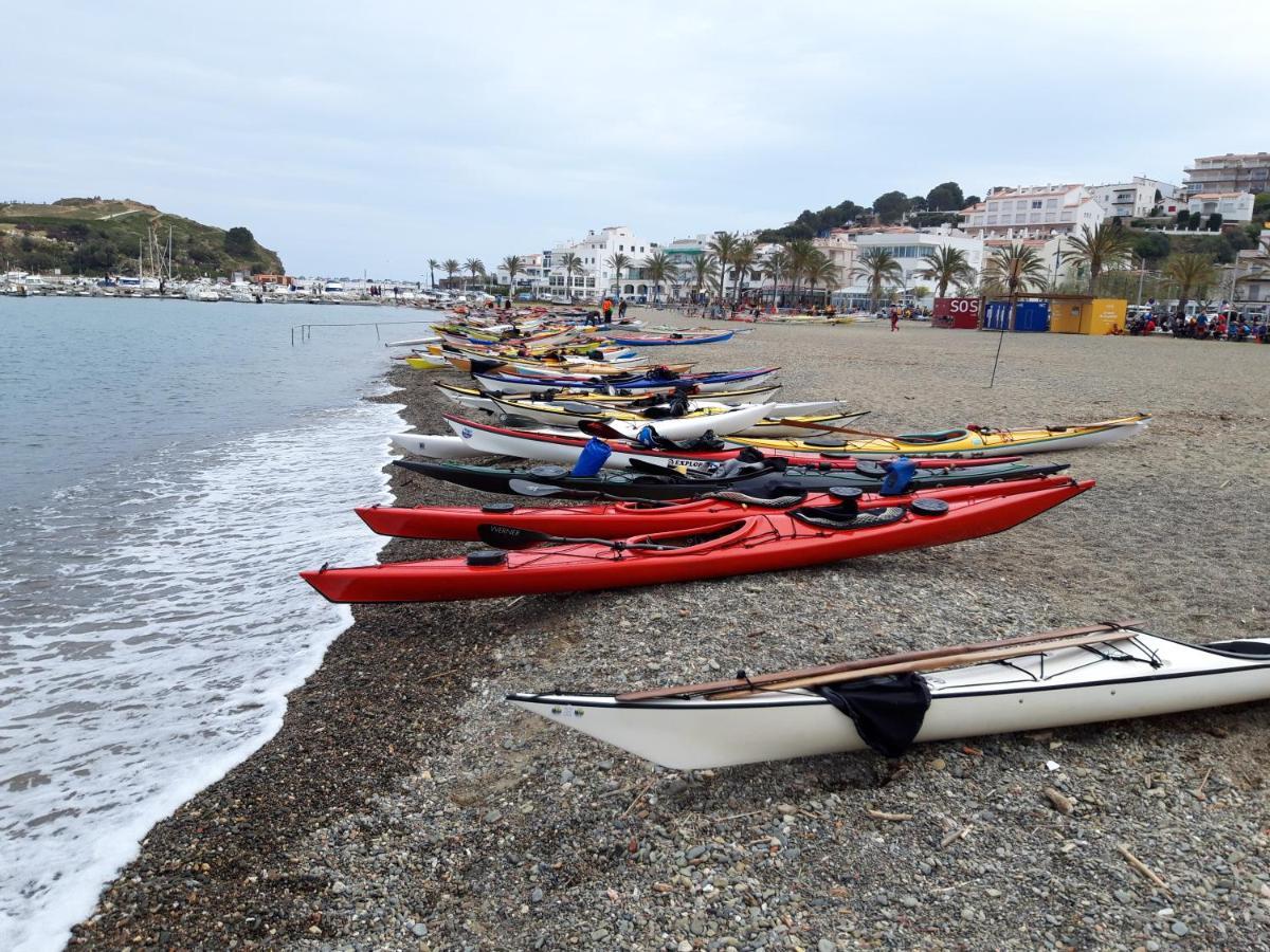 Апартаменты Port De Llanca , La Miranda Экстерьер фото